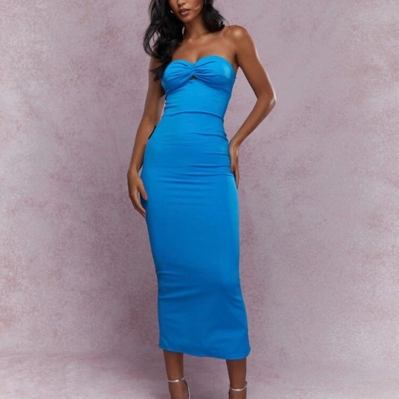 Missguided Dresses & Skirts - Missguided Strapless jersey twist Knot dress in Bright Blue